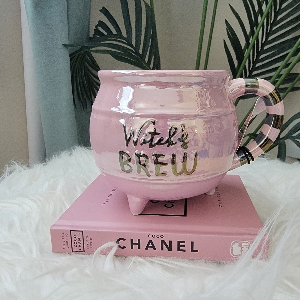NWT Happy Hauntings Iridescent Pink Witch's  Brew Halloween Coffee Cocktail Mug